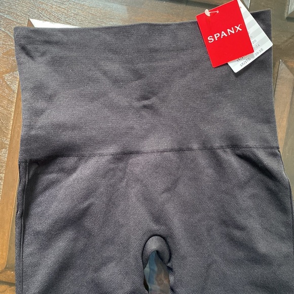 Look at Me Now Seamless Cropped Leggings - Picture 6 of 9